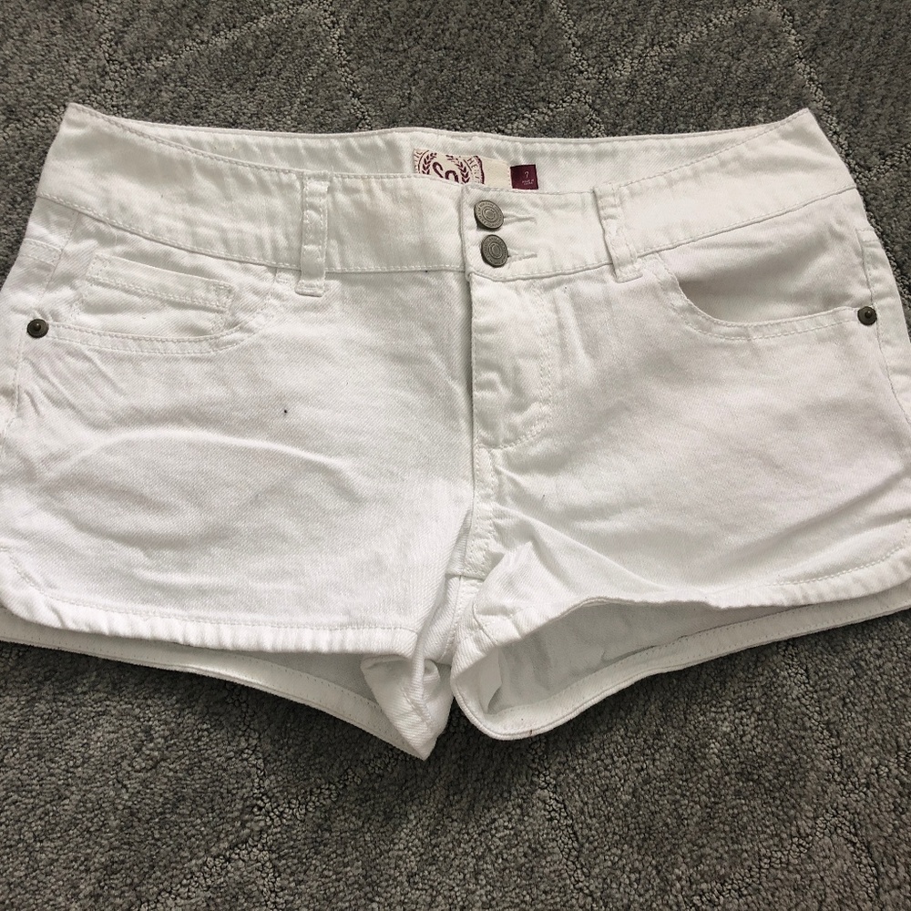 SO white denim shorts